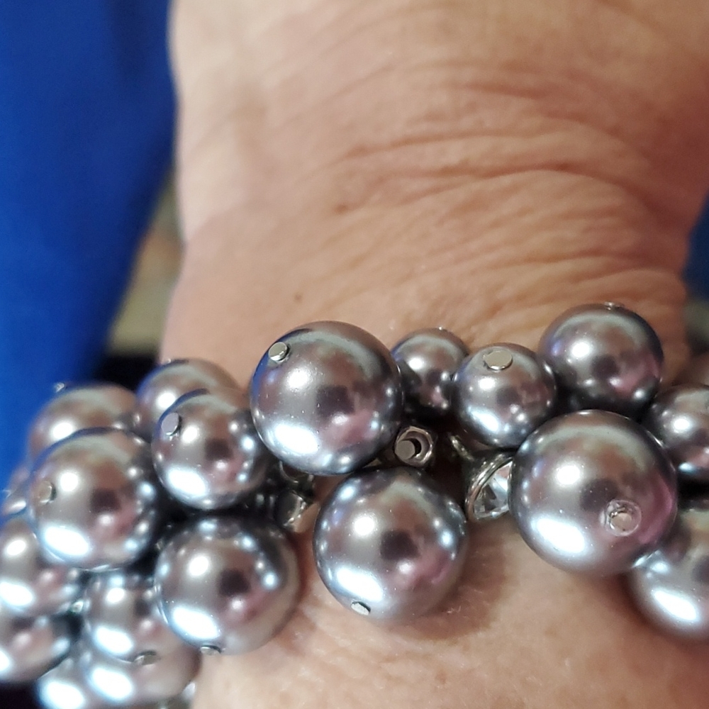 Pearl bracelet